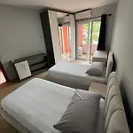 Aprtment Urbannest Appartamento Tirana