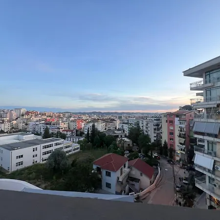 Aprtment Urbannest Apartment *