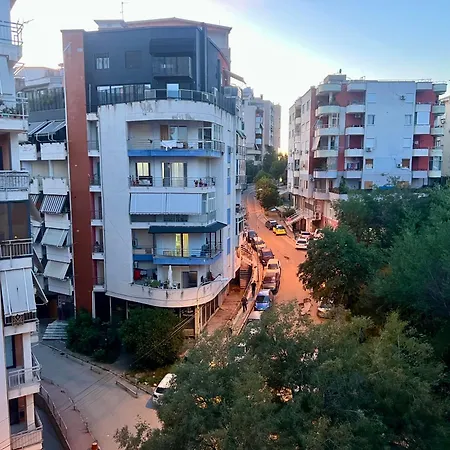Aprtment Urbannest Apartment *