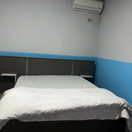 Aprtment Urbannest تيرانا