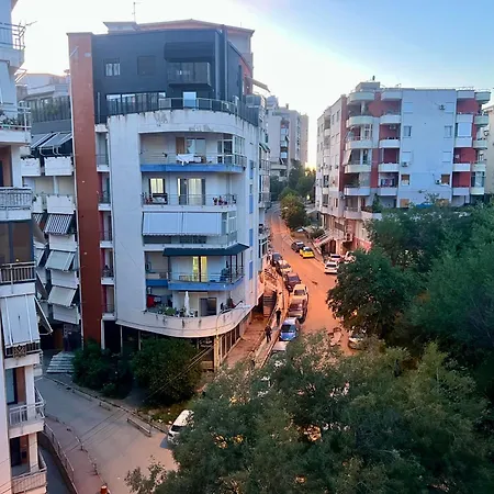 Aprtment Urbannest شقة *