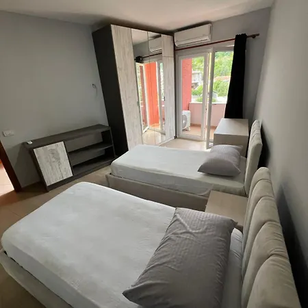 Aprtment Urbannest Апартаменты Тирана