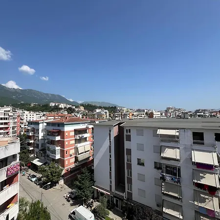 Aprtment Urbannest شقة *