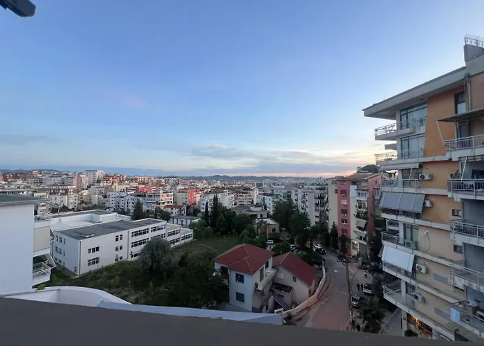 Aprtment Urbannest Apartment *