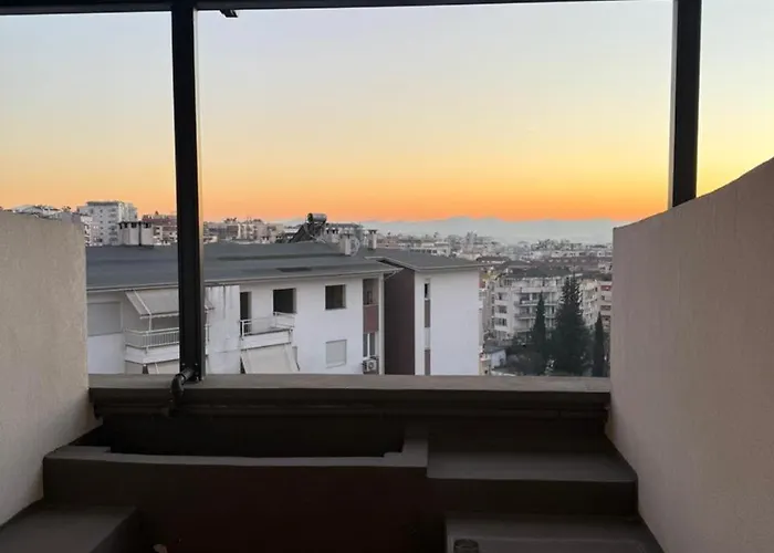 Aprtment Urbannest شقة تيرانا