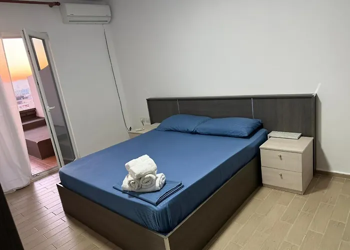 Aprtment Urbannest شقة تيرانا